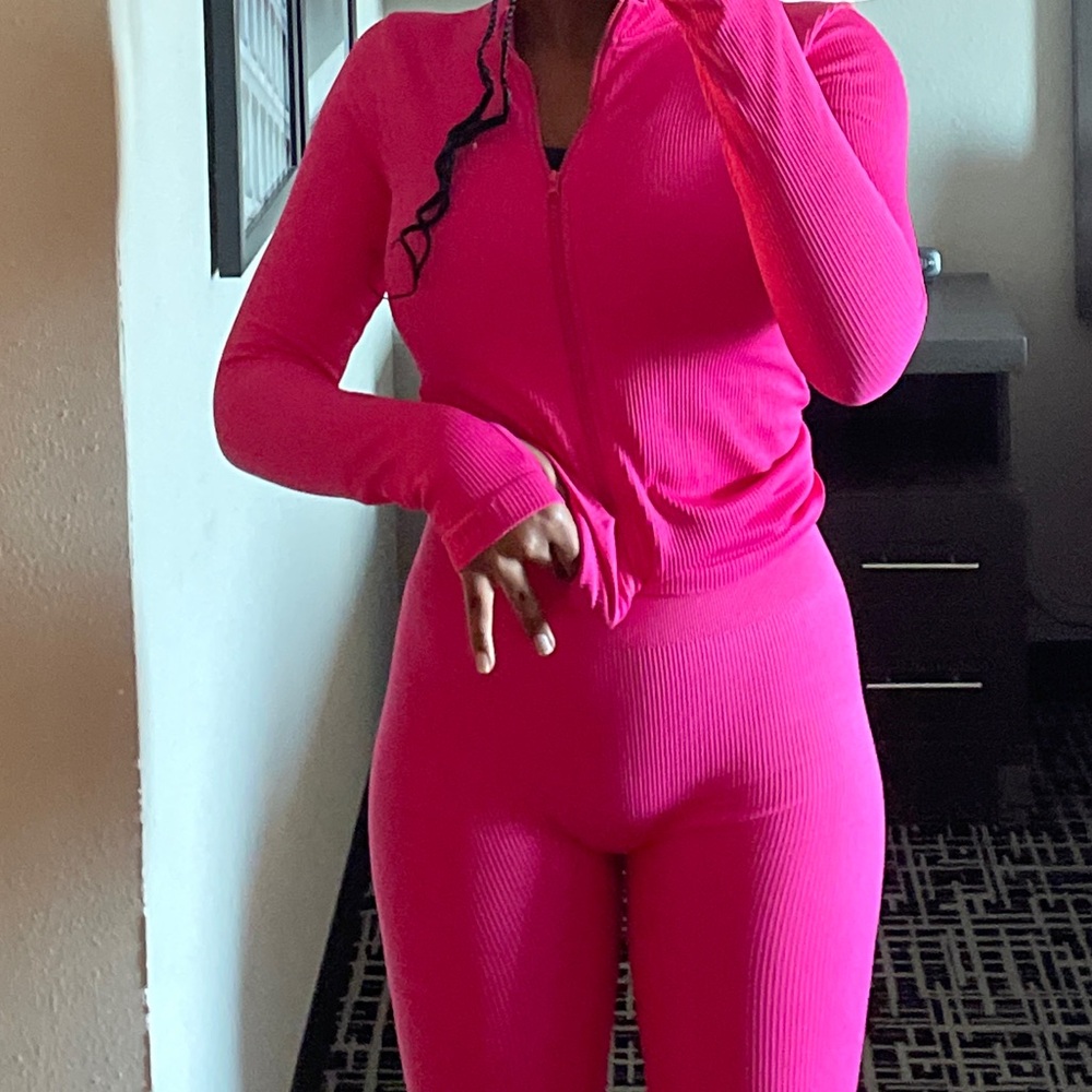 Vibrant Pink Ribbed Activewear Set